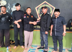 https://www.gardatipikornews.com/bupati-anwar-sadat-salurkan-sapi-qurban-ke-ponpes-al-baqiyatush-shalihat-tebar-kepedulian-jelang-idul-adha