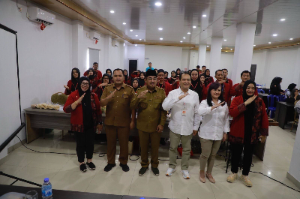 https://www.gardatipikornews.com/stargate-group-hadirkan-program-sinar-30-lampu-jalan-tenaga-surya-terangi-8-desa-di-langgikima