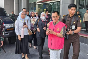 https://www.gardatipikornews.com/lkc-dompet-dhuafa-gelar-penyaluran-paket-nutrisi-untuk-lansia-bersama-kepala-desa-rahmat-bukhari-musliin-di-saung-abah-rbm