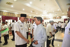 https://www.gardatipikornews.com/safari-jurnalistik-pwi-menuai-kecaman-dari-berbagai-jurnalis-yang-ada-di-kabupaten-bogor-dinilai-ciderai-kemerdekaan-pers
